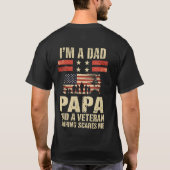 愛国心あふれるパパ退役軍人デザイン Tシャツ (裏面)