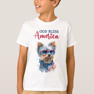 愛国心あふれる犬-ヨーキーのデザインTシャツ Tシャツ