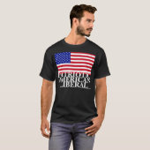 愛国心が強いアメリカの自由主義者 Tシャツ (正面フル)