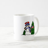 愛国心が強いクリスマスの雪だるまのコーヒー・マグ コーヒーマグカップ (正面右)