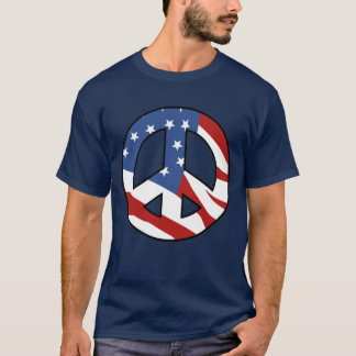 愛国心が強いピースサインのTシャツ Tシャツ