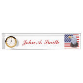 愛国心が強いワシおよびカスタマイズ可能な米国の旗 デスクネームプレート (正面)