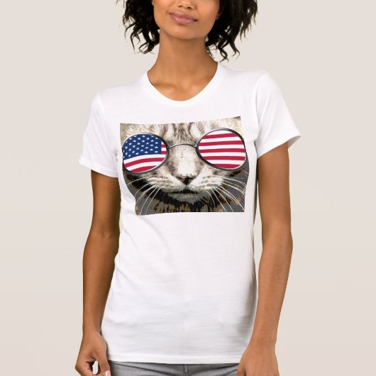 愛国心が強い猫のおもしろTシャツ、アメリカのサングラス Tシャツ (正面)