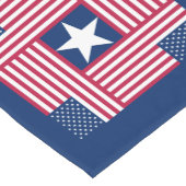 愛国心が強い米国旗 ショートテーブルランナー (コーナー)