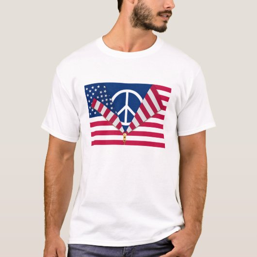愛国心が強く、親平和 Tシャツ (正面)