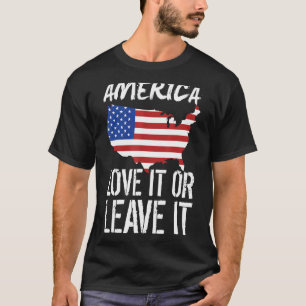 愛国心の強いアメリカは愛し離れている Tシャツ