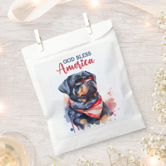 愛国犬ロットワイラー フェイバーバッグ (クリップ留めされた状態)