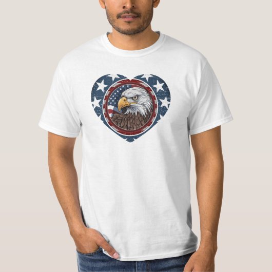 愛国的なアメリカのハクトウワ鷹 Tシャツ (正面)