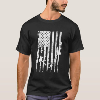 愛国的なアメリカのライフル国旗のプロガンの贈り物 Tシャツ