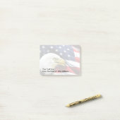 愛国的なアメリカン・イーグル国旗の旗 ポストイット (デスク上)