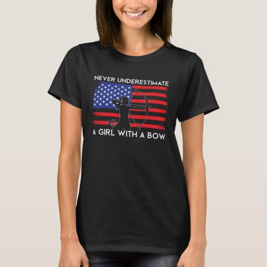 愛国的なアメリカ人女性アーチャー Tシャツ (正面)