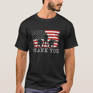 愛国的なアメリカ国旗ありがとう退役軍人 男性へ Tシャツ