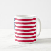 愛国的なアメリカ国旗のコーヒーマグ コーヒーマグカップ (正面右)