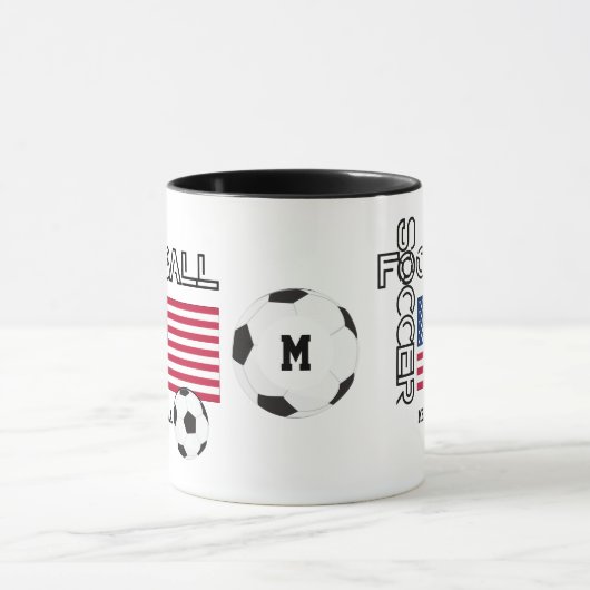 愛国的なアメリカ国旗サッカー世界モノグラム マグカップ (中央)