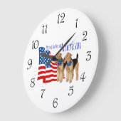 愛国的なエアデールテリア ラージ壁時計 (傾斜)