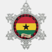 愛国的なガーナ、赤いバッファローのプレイド、ガーナ国旗 スノーフレークピューターオーナメント (正面)