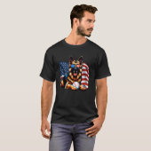 愛国的なジャーマンシェパードの野球アメリカ国旗 Tシャツ (正面フル)