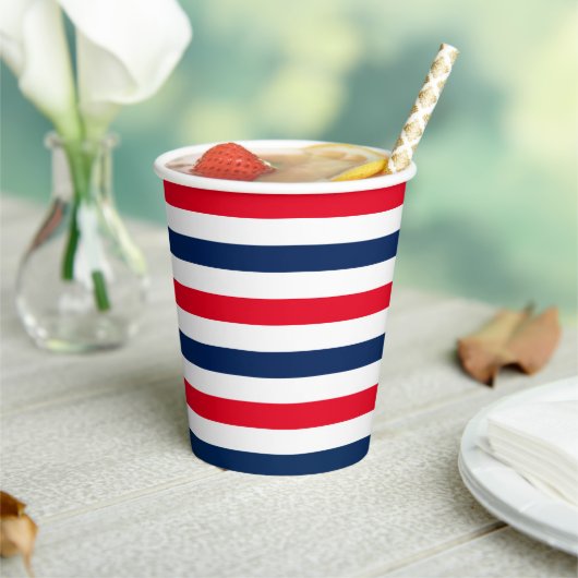 愛国的なストライプ赤白青パタモダンーン 紙コップ (インサイチュ)