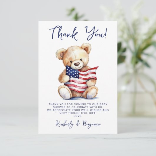 愛国的なテディベア赤白青赤ちゃんシャワー サンキューカード (スタンド正面)