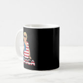 愛国的なトランプ 4th Of July アメリカ 自由 独立記念日 コーヒーマグカップ (正面左)