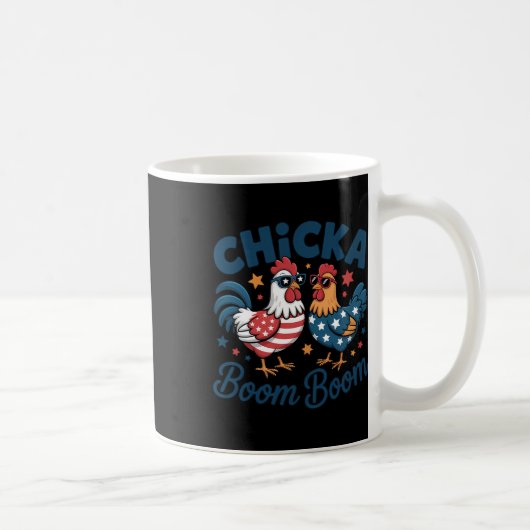 愛国的なニワトリの面白いデザイン Chicka Boom Boom コーヒーマグカップ (右)