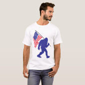愛国的なビッグフット Tシャツ (正面フル)