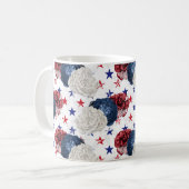 愛国的なブルーレッドスターローズブーケ コーヒーマグカップ (正面左)