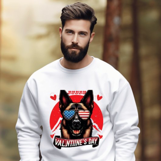 愛国的なポーチの情熱 – バレンタインデー犬の愛 Tシャツ