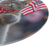 愛国的なリスと猫 カッティングボード (角)