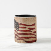 愛国的なヴィンテージアメリカ国旗の独立記念日 マグカップ (中央)