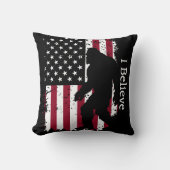 愛国的な偏屈者 クッション (正面)