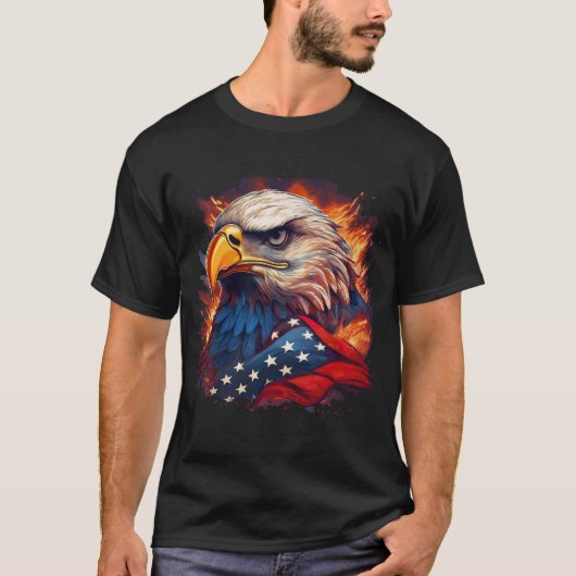 愛国的な炎をまとった大胆なアメリカンワシ Tシャツ (正面)
