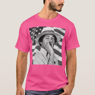 愛国的な若きバラク・オバマのスモーキング Tシャツ