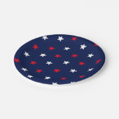 愛国的な赤いダークネイビーブルーの星模様 ペーパープレート (アングル)