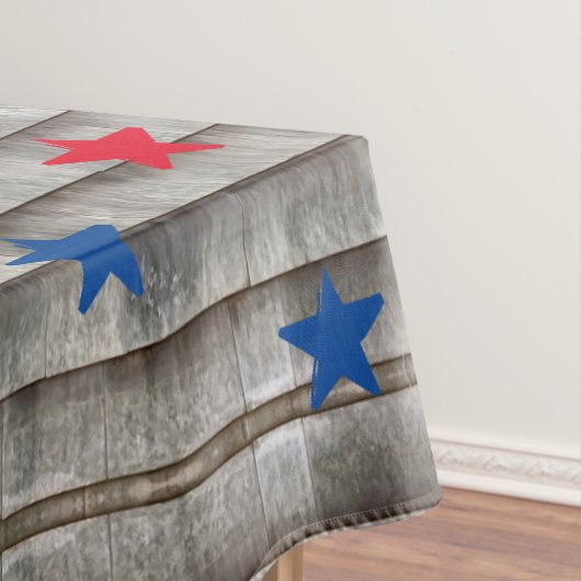 愛国的な赤い星の素朴な屋根模様 テーブルクロス (インサイチュ)