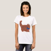 愛国的な赤い長毛種のペルシャ猫 Tシャツ (正面フル)