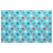 愛国的な赤と青の犬の足のパターン ファブリック (ファットクウォーター)