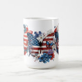 愛国的な赤白青の蝶と花 コーヒーマグカップ (中央)