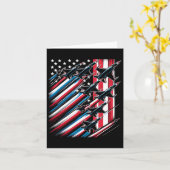 愛国的な赤白青アメリカ国旗の戦闘機4日 カード (黄色い花)