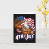 愛国的な4th Of Julyバイldイーグルアメリカ国旗イン カード (黄色い花)