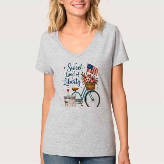 愛国的な7月4日の花柄自転車レディースTシャツ Tシャツ (正面)