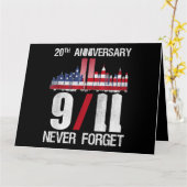 愛国的な911アメリカ国旗を決して忘れないでください カード (黄色い花)