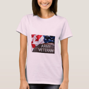 愛国的な「陸軍退役軍人」 Tシャツ