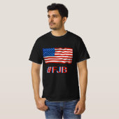 愛国的なFJBアメリカ国旗おもしろいの文字Tシャツ Tシャツ (正面フル)