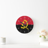 愛国的アンゴラ国旗 ラウンド壁時計 (ホーム)