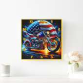 愛国的カスタムな背景に浮かぶオートバイ スクエア壁時計 (ホーム)