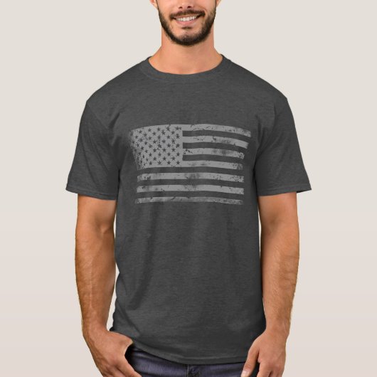 愛国的カッコいいなシルバーグレイアメリカ国旗 Tシャツ (正面)