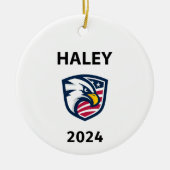 愛国的クールなニッキー・ヘイリー2024選挙イーグル セラミックオーナメント (正面)