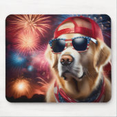 愛国的ゴールデンレトリバー マウスパッド (正面)