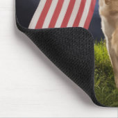 愛国的ゴールデンレトリバー マウスパッド (コーナー)